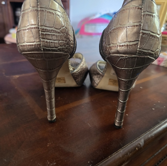Metallic heel - Picture 2 of 2